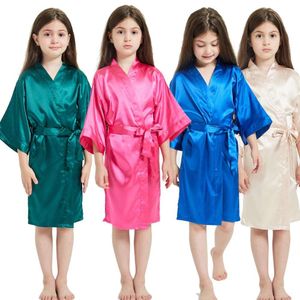 3-13y Fashion Night Satin Seidenbadematte Teenager Mädchen Robe Baby Kind Kimono Badetuch Roben Summer Nightkide Mädchen Nachtwäsche L2405