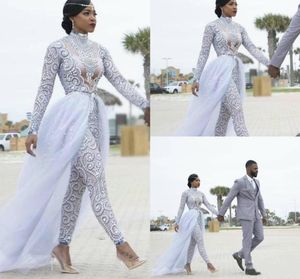 2022 Bröllopsklänning underbara jumpsuits med löstagbara tåg med hög hals pärlor kristall långa ärmar blygsamma klänningar afrikansk brud gow4062433