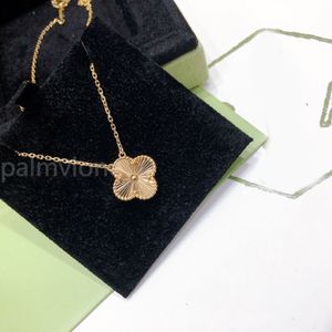Classic Necklaces Pendants Mother-of-Pearl Stainless Steel Plated 18K 18jpkfor Women Girl Valentine's Mother's Day Engagement Jewelry-Gift 0.9CM 1.5CM