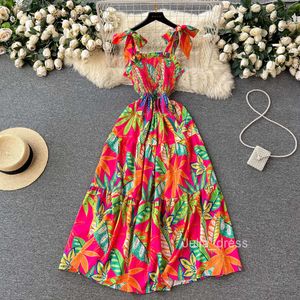 Temperament Suspender Floral Dress for Womens Summer Ny mild stil fransk midja upp te breaksemester lång kjol