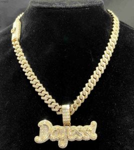 Anpassad damnamn Letter Pass Diamond Tester VVS Iced ut 10K 14K Karat Real Gold Lady Pendant Woman Fine Jewellery
