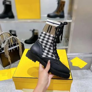 Ankelstövlar topp kvalit dermal sole stövlar klackade boot ankel tossor skor kalv dra på lyxdesigner kvinnors mode stövlar svart storlek 35-41 bowknot