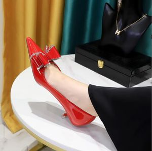 Korean Version Fashion Party Women Shoes 4.5cm Thin Mid Heels Shallow Patent Leather Crystal Butterfly Knots Lady Pumps