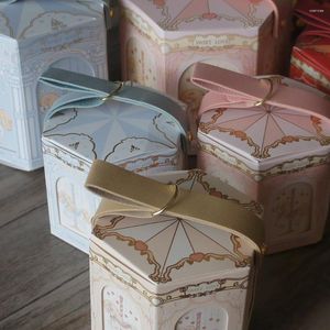 Gift Wrap 12Pcs Blue Pink Yellow Carousel Design Paper Box With Handle As Chocolate Candy Party Wedding Birthday Decoration Packaging