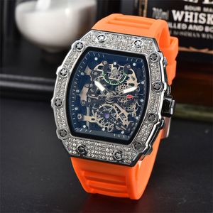 Diamond orologio da uomo orologi casual di lusso di lusso di moda multipli colori in gomma orologio da polso da polso da polso da 43 mm orologi diamanti