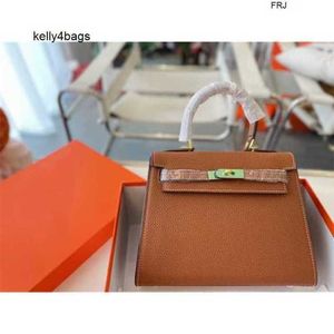 Ky Kelis Handbags Designer Bag Handmade 5A 2024 New Autumn and Winter Versatile HighGrade Leather Carrie SecondGenerationミニカジュアルメッセンジャーハンドバッグはロゴrを持っています