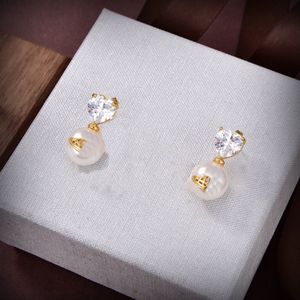 693013 Mixed Simple Gold Plated Silver Luxury Brand Designers Letters Stud Geometric Famous Women Round Crystal Rhinestone Pearl Earring Wedding Party Diamond