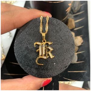 Colares pendentes Capital Collo inicial Jóias de aço inoxidável para mulheres Chain de carta Chaker minimalista Valentine Bijoux G Dhuj8