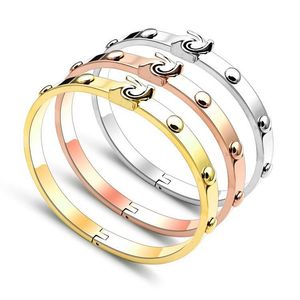 Tennis European and American high-quality fashionable jewelry round nail bracelet for women's foreign trade V-shaped bracelet