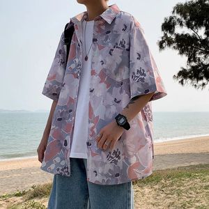 Varumärkesskjorta Mens Par Hawaiian Flower Short Sleeve Coat Fashion Korean Summer Quarter Sleeve Harajuku Shirts For Men 240529