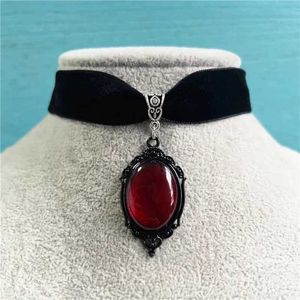 Pendant Necklaces Gothic Vampire Cameo Pendant Choker Velvet Necklace For Women Fashion Pagan Witchcraft Jewelry Girls Gifts Creative Choker 2022 S2453102