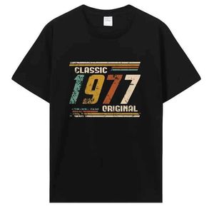 Męskie koszulki Nowość Niesamowite klasyczne klasyczne klasyczne klasyczne 1977 Koszulka streetwearna Bawełniane prezenty urodzinowe letni w stylu T-shirt Men Tees 42816 Z240531