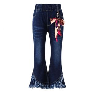 Baby Girls Flare Pants Tassel Hem Denim Bell Bottom Dzieci maluch dzieci elastyczna talia niebieska urocze dżinsy ubrania L2405