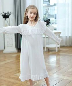 Pijama Brand meninas de manga longa Vestido de sono de renda infantil Cottongowns Kids Kids Spring Autumn Roupos Home Clothes 3-12y WS1705 Y240530