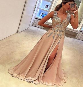 Långa aftonklänningar formella klänningar golvlängd aline prinsessa vneck ärmlös applikation siden som satin klänningar1473166