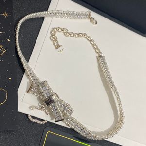 Best Quality Designer Pendants Necklaces Diamond Crystal Letter Pendant Brand Necklace Pearl Chains Men Womens 18K Gold Coper Necklace Wedding Jewelry Gift