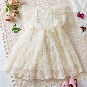 Zarif yaz dantel fırfır kolları katı elbise çocuklar için çocuk elbise 3-8 yıl çocuklar prenses doğum günü partisi giysiler