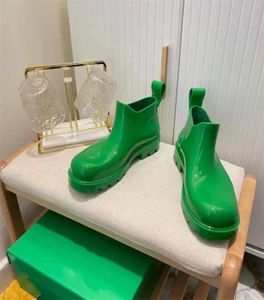 أحذية Man Rainboots حذاء حذاء تجوارب للسيدات مصمم للأحذية النسائية PVC منخفضة الكعب غير المقاوم للماء غير مقاوم للماء.