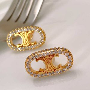 Design exclusivo Celins Brincos clássicos não desbotam novos diamantes Brincos brilhantes de mulheres na moda da moda da moda Z8PB