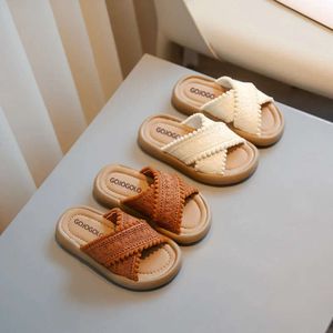 Девочки летняя принцесса сладкие детские слайды пляжные туфли богемия тканые детские на открытом воздухе тапочки анти-псевники 23-37 мягкие
