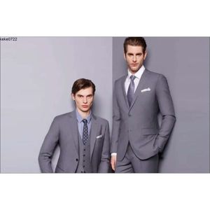 Universal Style Bespoke Suits (Made to Measure)