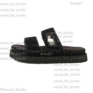 Uggliss Slipper Luxury Sandal Summer New Men 's Designer Sandal 편안한 Uggg Slipper Solice Open Toich Bottom Hole 어퍼 Uggslipper 태즈 먼 슬리퍼 DBB