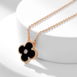 Rose Gold Black Clover Necklace V Gold Natural Mother of Pearl Flower Necklace for Women High Quality