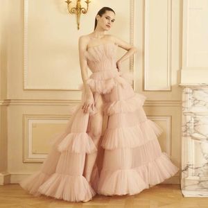 Casual Dresses Sweet Pretty Blush Pink Ruffles A-Line Prom-klänningar Puffy Sexig High Side Split Women To Birthday Party Formal Dress