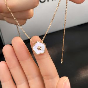 V gold four-leaf clover necklace mother-of-pearl high version plum lucky grass pendant necklace for women