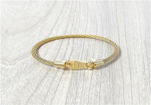 Pulseira de aço inoxidável de charme de moda para homem 18k Bulbocas de fivela de fivela de ouro 18k Bulbões de fivela de fivela de acessórios artesanais com joalheria3687282