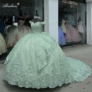 빈티지 오프 어깨 슬리브 볼 가운 Quinceanera 드레스 구슬 진주 레이스 3D 꽃 무도회 저녁 파티 대회 생일 가운 드레스