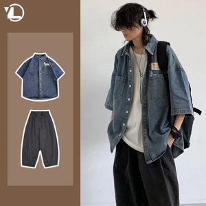 Harajuku Takım Erkekler Setleri 2024 Yaz Amerikan Sokağı Retro Denim Suit Hip Hop Baskılı Kovboy Gömlek Çürü Kotu 2-PCS 240530