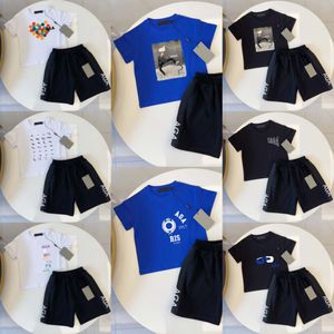 Designer Kids Set Baby Boys Girls T-Shirts Shorts Toddlers Summer Blue Black White Clothes Childrens Girls Summer Clothing Set 2-10 år T0XZ#