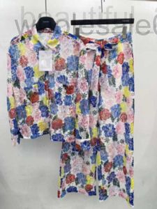 Damen zweisteuelhafte Hosen Designer Hochwertiges Spitzendrucktemperament Set für Frauen 24 Sommer Neues Langarmhemd+Weitbeinhose Zweiteiler Mode D941 VY25