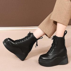Stövlar kvinnors ko läder kil hög klackplattform höst snörning ankel kvalitet punk kvinnliga höjande korta skor