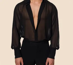 メンズポロスセクシーメッシュシャツの男性が透明なルーズトップス男性ビーチファッションディープVネックボタン長いスリーブシャツを通して見る