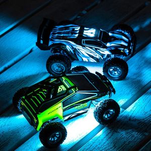 S638/S658 MINI RC CAR 1 32 4CH 25KM/H VELOCIDADE ALTA VELOCIDADE CARRO COM LIMPO DE LUZ LED MODELO DE VEÍCULO OFF-ROAD RECHARGELECIDO 240529