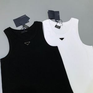 メンズシンプルなスタイルプラスティーポロスラウンドネック刺繍と印刷されたポーラースタイルの夏の夏のピュアコットンクラシックユニセックススレッドベースシャツs-l