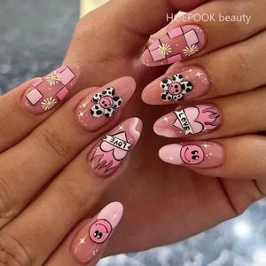 False Nails 24pcs 핑크 만화 관 귀여운 kawaii 프레스에 손톱 팁 꼭지기 가짜 손톱 전체 방수 거짓 손톱 Art Z240531