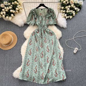 Te break fransk stil klänning för kvinnor söt trä öronkant bubbla ärmar elastisk midjeband bantningseffekt mid längd blommor kjol