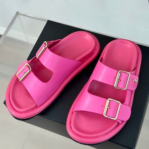 Классические женские каблуки на каблуках Сандалии Скальи на тапочках Дизайнерские ремешки на открытом воздухе пляжные ремешки с пляжными слайдами Классическая розовая зеленая персиковая обувь для отдыха