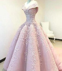 Розовые цветы аппликации бальные платья Quinceanera платья с плеча без спинки.