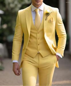 Blazers mäns kostymer gul smoking brudgummen brudgummen bröllopsfest män affärer smala passform 3 stycken klänning klänning