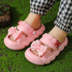 Summer Bow for Children Cold Slippers inomhus icke-halk mjuk botten komfort söta baby hålskor flickor hem glider