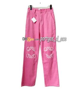 パンツデザイナーレディースパンツチャーミングピンクの女性ズボンストレートレッグレターパッチパンツプラスサイズレディパンツサイズ3242