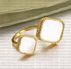 Fashion Classic Four Leaf Clover Ring Designer Jewelry Mother of Pearl 18K Guldpläterade fjärilsringar damer och flickor Valentine2277666