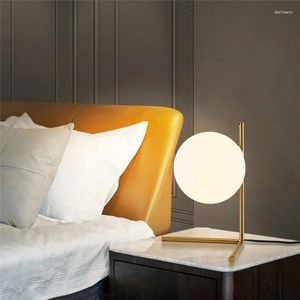 Lâmpadas de mesa Lâmpada de vidro moderno Golden simples quarto de cabeceira lendo decoração caseira e27 LED (com lâmpada)