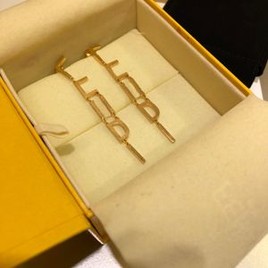Fashion Hoop Earrings Designer Gold F Letter Stud All-match recommendation Earring Women Wedding Jewelry Engagement Earrings Wholesale