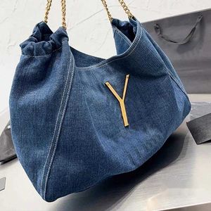 Sacola de corrente azul denim bolsas mulheres loja sacos de moda sacos de ombro bolsa média grande capacidade saco de viagem totes sacos clássico carta impressa fivela de hardware