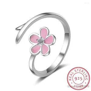 Anelli a grappolo in argento sterling 925 con fiori di ciliegio rosa Anello di apertura Fiore smaltato regolabile per le donne Pavimenta Impostazione CZ Gioielleria raffinata BSR438